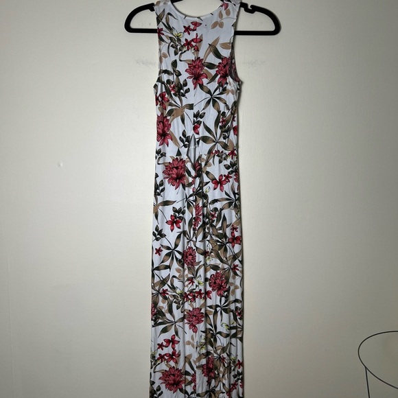 Material Girl Floral Lace-Up Maxi Dress - Red and Green on Cream Y2K Summer Chic - Picture 7 of 16